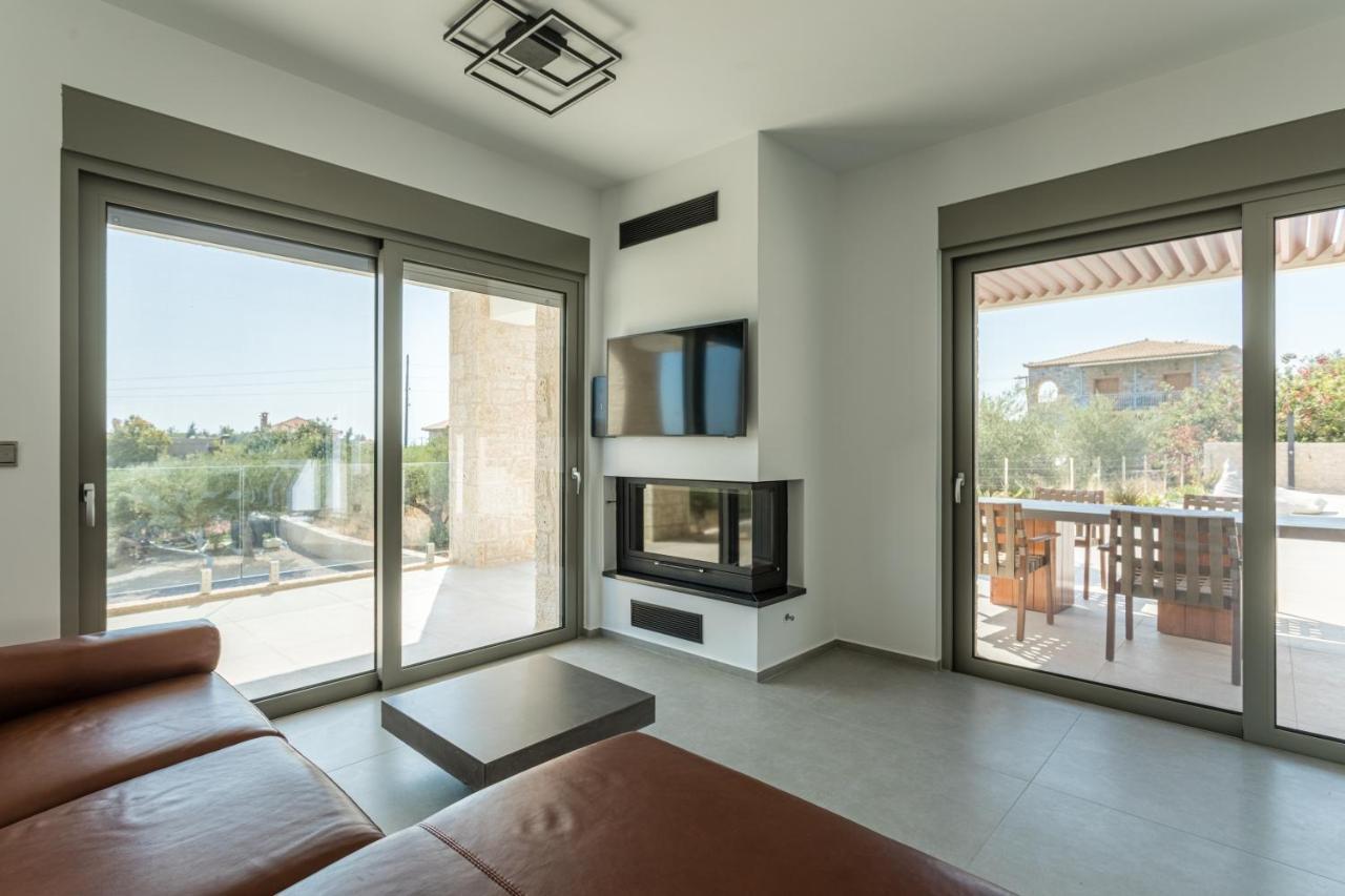 Manitennisvillas Stoupa Exterior photo